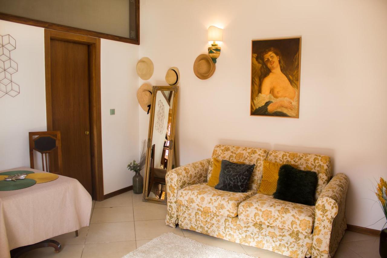 9 Stylish Suite In Unirii Square Temešvár Exteriér fotografie