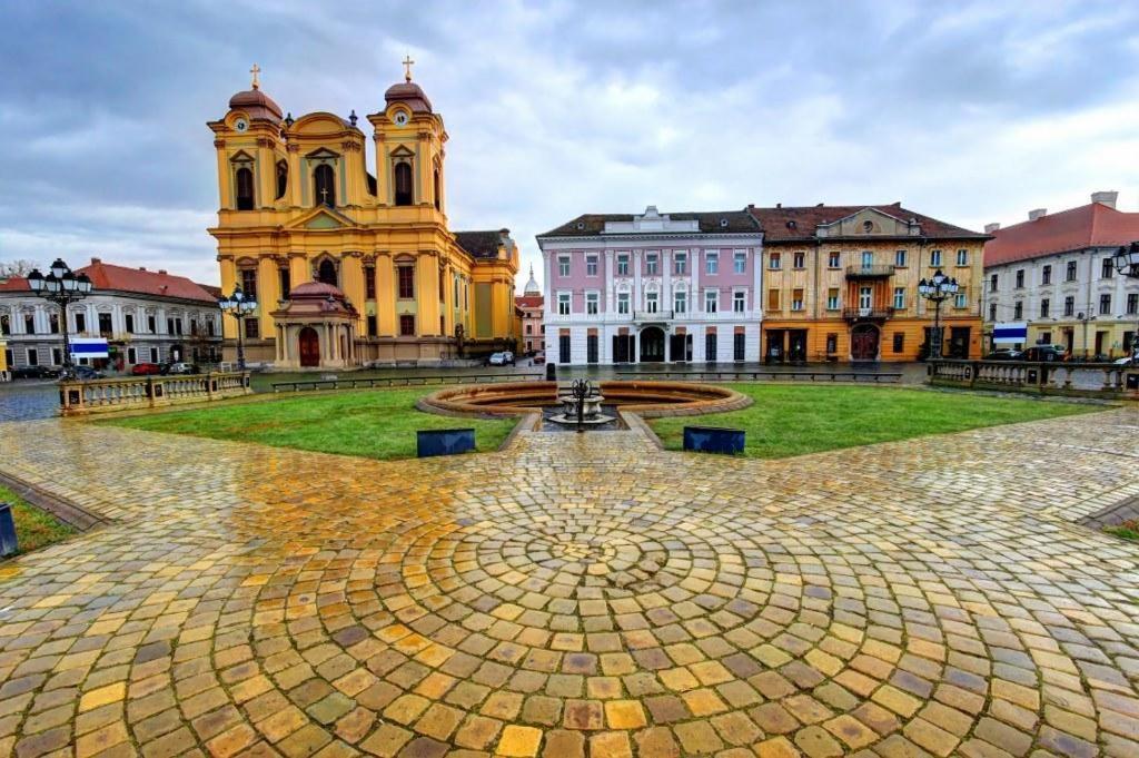 9 Stylish Suite In Unirii Square Temešvár Exteriér fotografie
