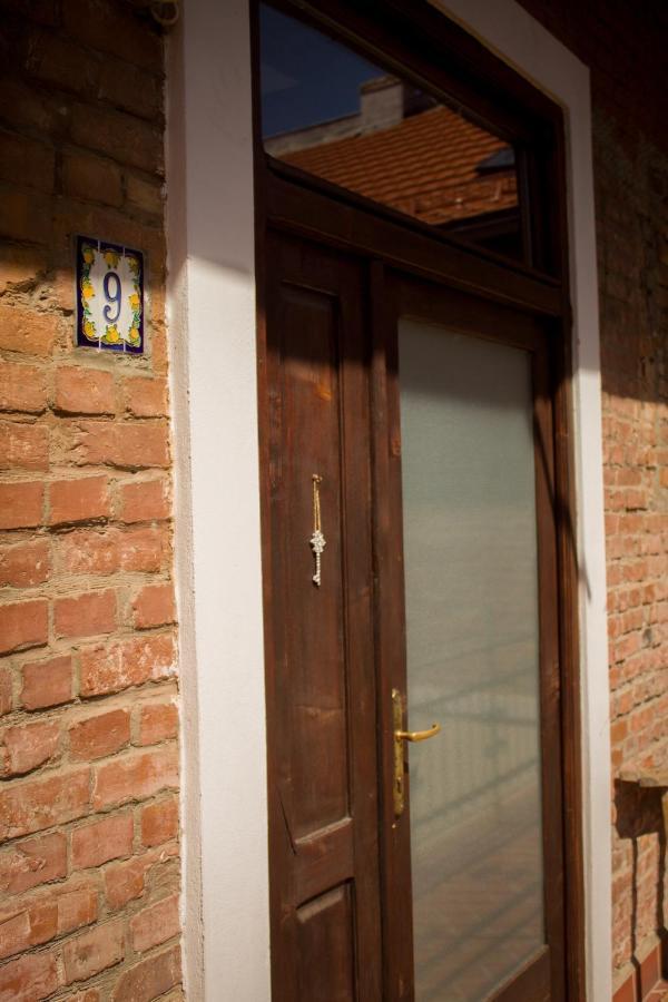 9 Stylish Suite In Unirii Square Temešvár Exteriér fotografie